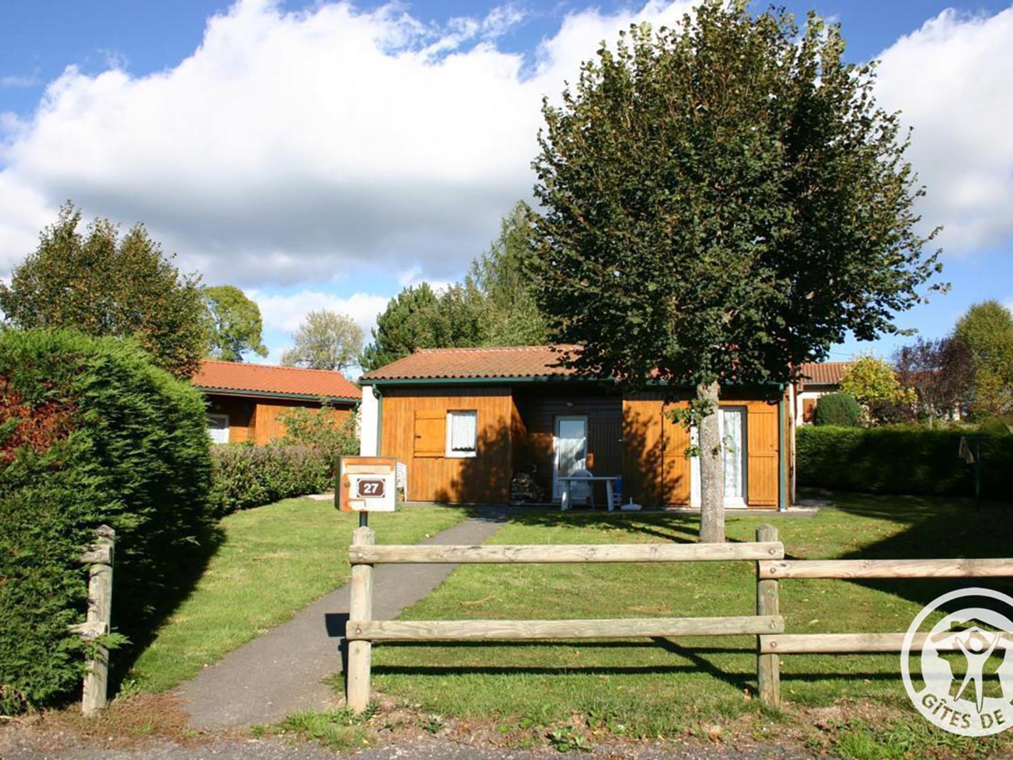 Gîte Usson-en-Forez, 3 pièces, 4 personnes - FR-1-496-163 Extérieur photo